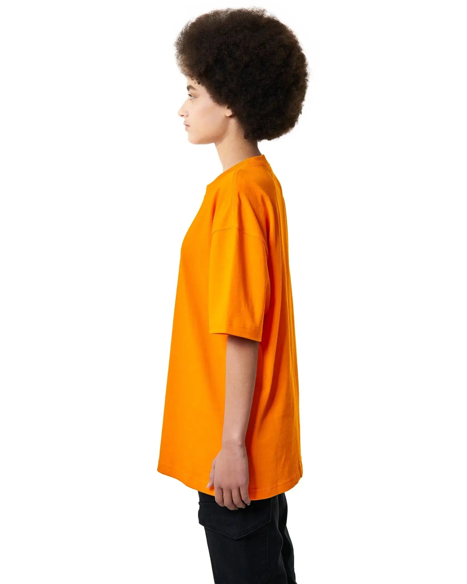 تيشيرت اوفر سايز برتقالي انيق مناسب لاطلالة كل يوم