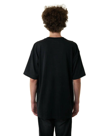 تيشيرت اوفر سايز اسود مريح مناسب لكل الإطلالات